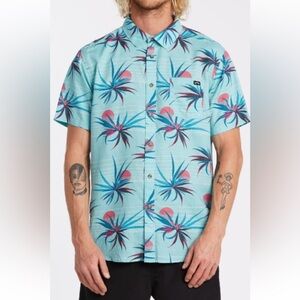 Billabong Sundays Floral Large Hawaiian Button Down Shirt